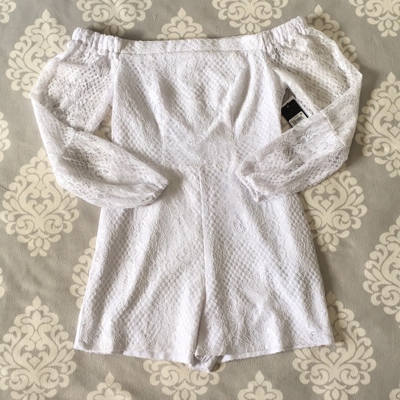 Guess - White Lace Off The Shoulder Romper - Picture 4 of 8